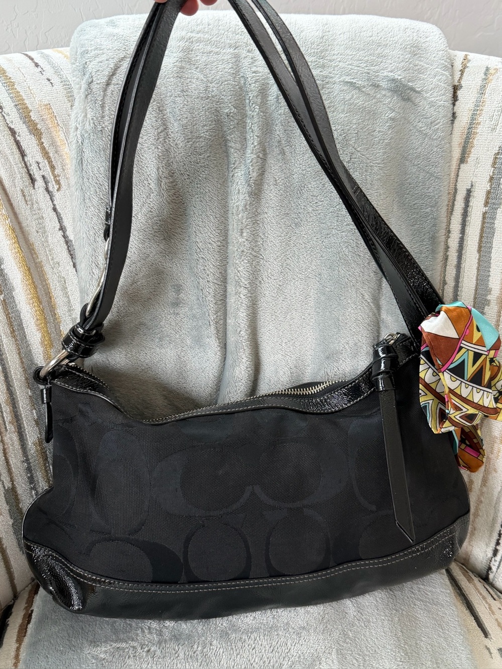 Coach Black Signature Jacquard Shoulder Bag or crossbody with Patent Trim - Picture 3 of 11